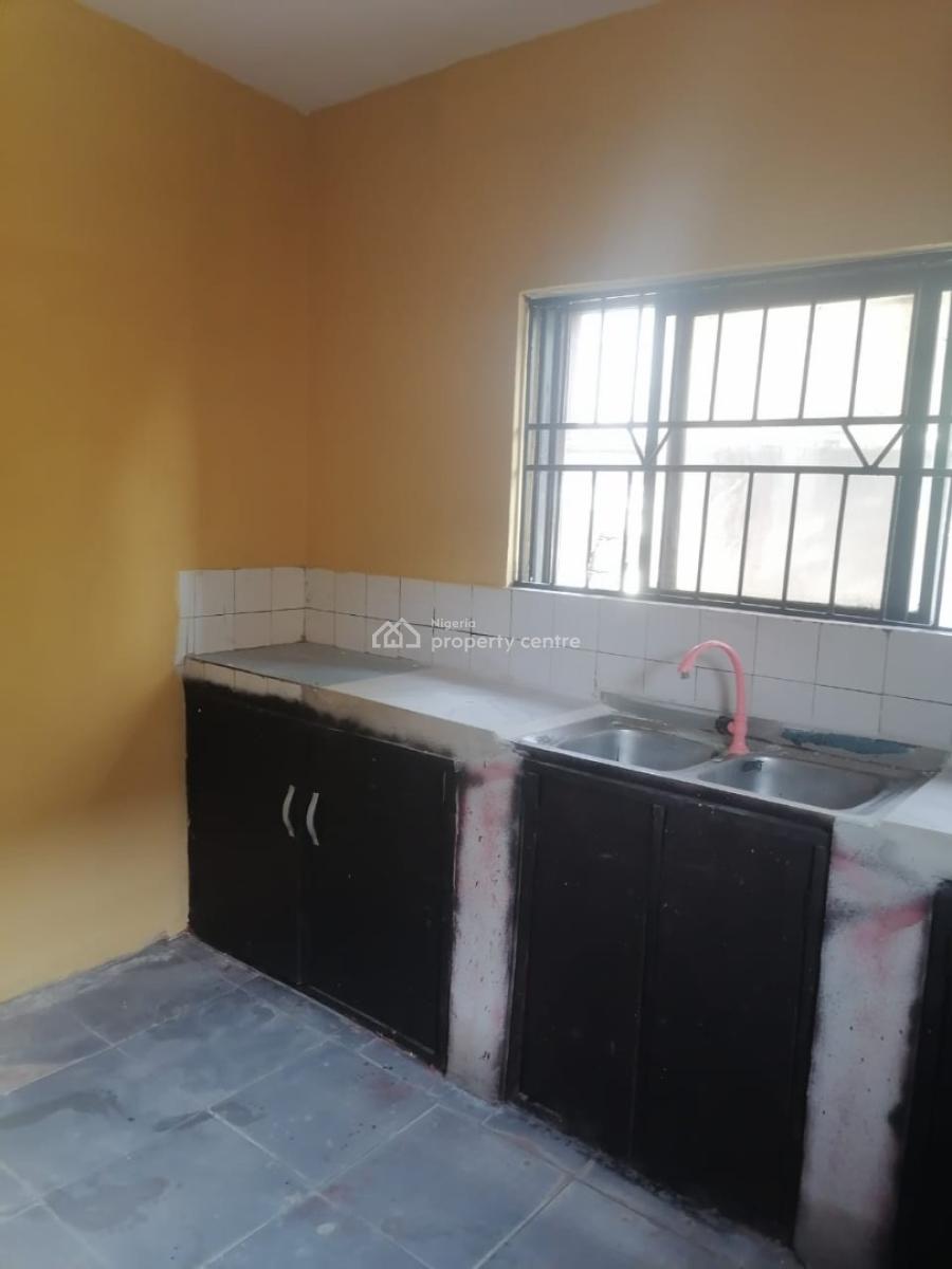 Sharp Lovely 2 Bedroom Apartment, Thomas Estate Ajah Eti-osa Lagos, Ajah, Lagos, Flat / Apartment for Rent