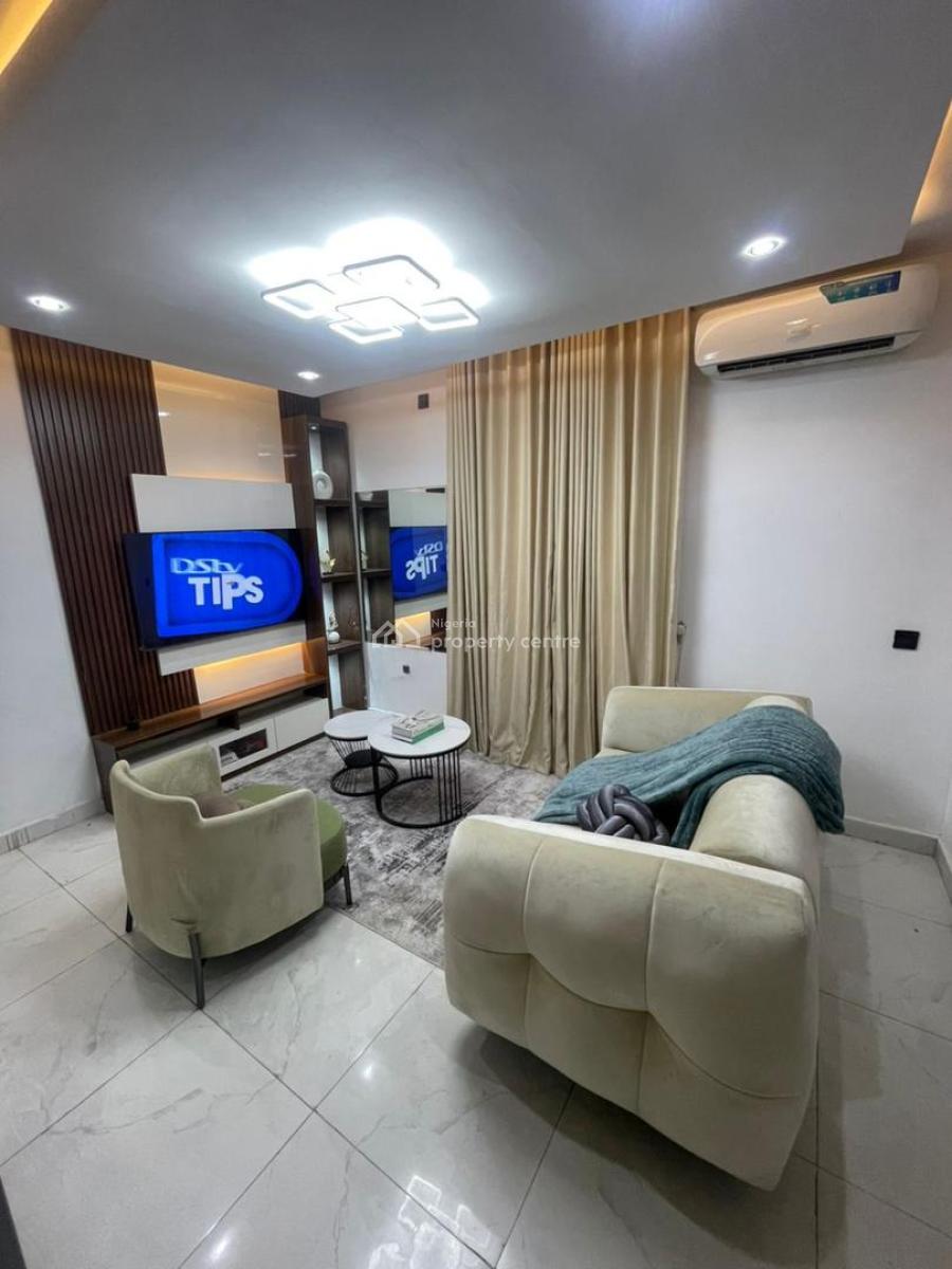 Luxury 1-bedroom Apartment, 1st Avenue, Gwarinpa, Abuja, Mini Flat (room and Parlour) Short Let