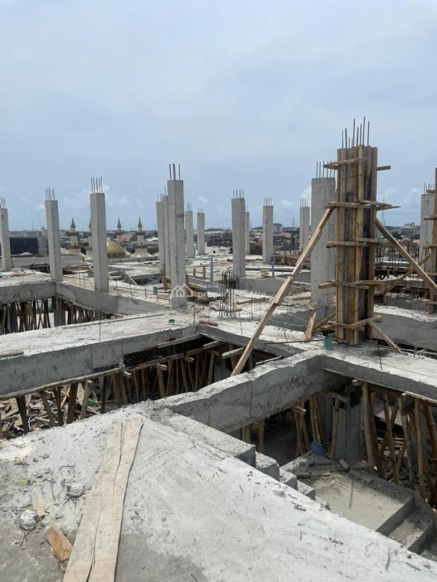 Contemporary Designed 3-bedroom Maisonette Apartment with Bq & Gym, Off Admiralty Road, Lekki Phase 1, Lekki, Lagos, Flat / Apartment for Sale