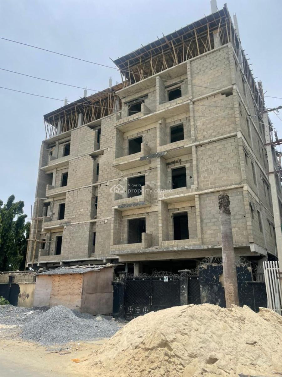 Contemporary Designed 3-bedroom Maisonette Apartment with Bq & Gym, Off Admiralty Road, Lekki Phase 1, Lekki, Lagos, Flat / Apartment for Sale