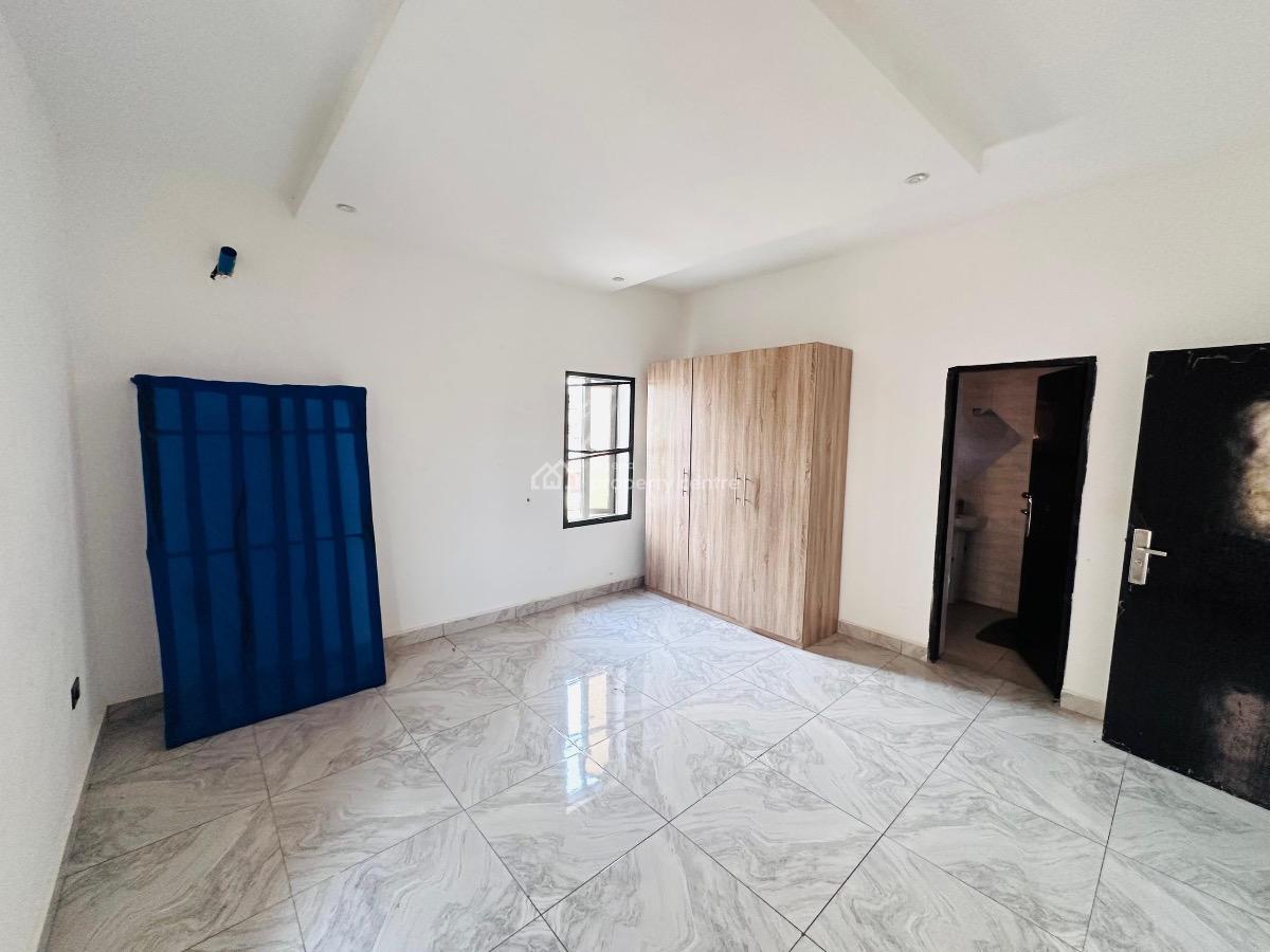 2 Bedroom Flat, Katampe (main), Katampe, Abuja, Block of Flats for Sale