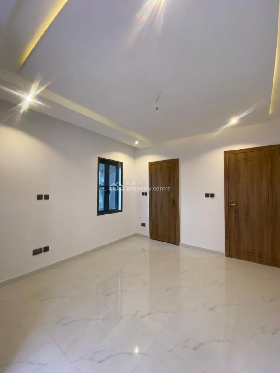 Gorgeous 2 Bedroom Apartment with Bq & Gym in a Secure Estate, Ikate, Lekki, Lagos, Flat / Apartment for Sale
