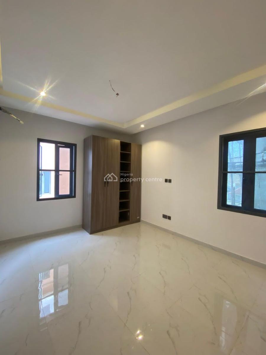 Gorgeous 2 Bedroom Apartment with Bq & Gym in a Secure Estate, Ikate, Lekki, Lagos, Flat / Apartment for Sale