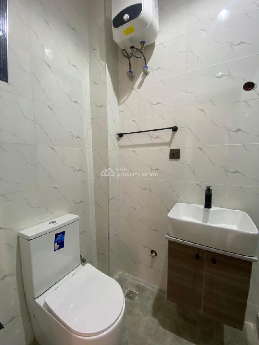 Gorgeous 2 Bedroom Apartment with Bq & Gym in a Secure Estate, Ikate, Lekki, Lagos, Flat / Apartment for Sale