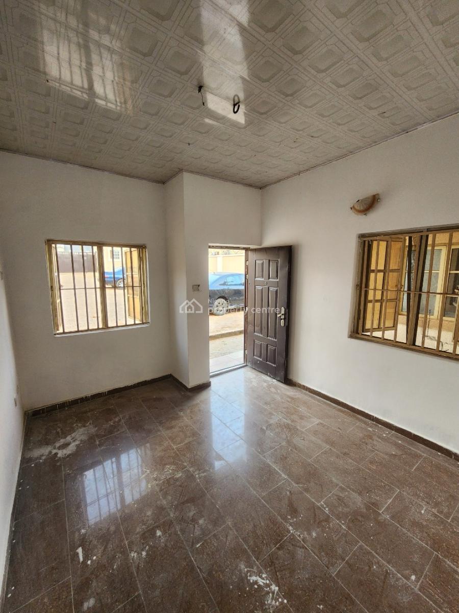 Luxury One Bedroom Block of Flat, Dutse Zone 6 Via Dawaki, Dutse, Abuja, Flat / Apartment for Rent