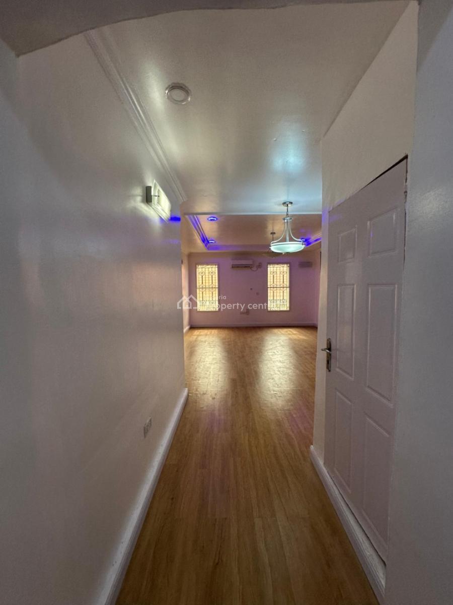 Exquisite Two Bedroom Flat with Air Conditioner (last Floor), Freedow Way, Lekki Phase 1, Lekki, Lagos, House for Rent