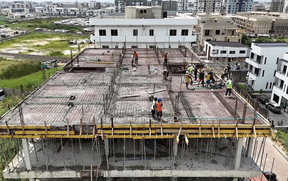 Luxury 4-bedroom Maisonette Penthouse with Bq, Lekki Phase 1, Lekki, Lagos, Flat / Apartment for Sale