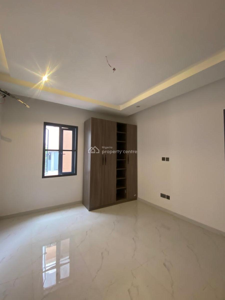 Modern 3 Bedroom Apartment with Bq, & Gym Ln a Secure Estate, Ikate, Lekki, Lagos, Flat / Apartment for Sale