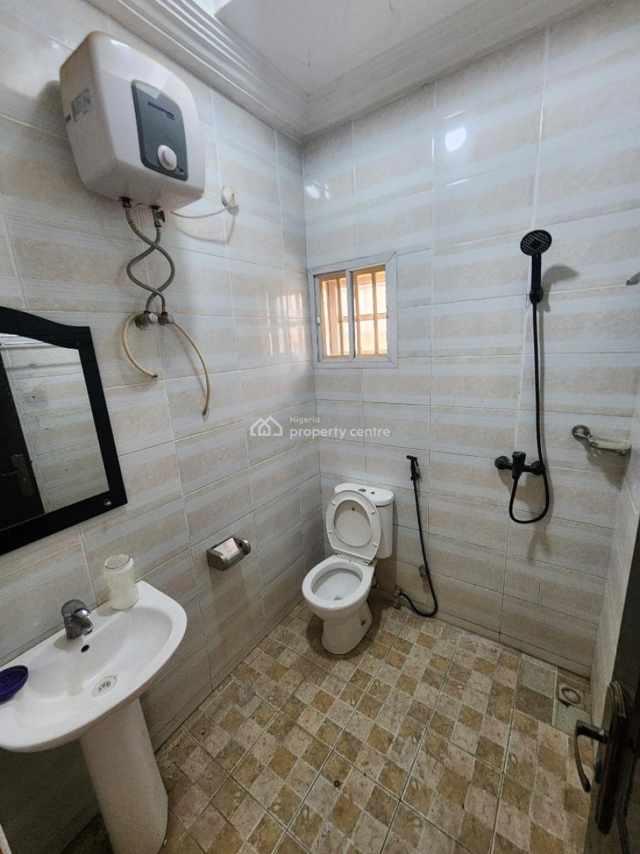 Luxury Two Bedroom Block of Flat, News Engineering, Dawaki, Gwarinpa, Abuja, Flat / Apartment for Rent