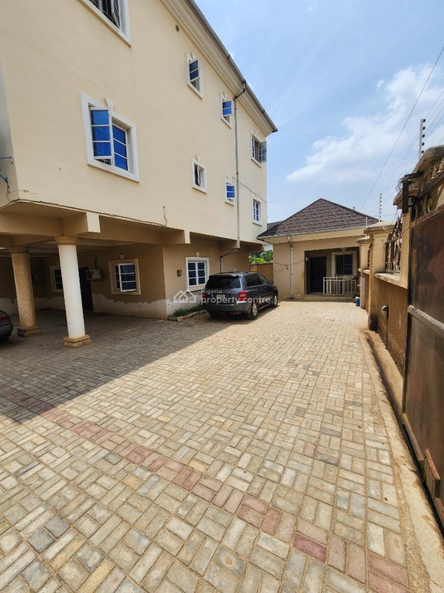 Luxury Two Bedroom Block of Flat, News Engineering, Dawaki, Gwarinpa, Abuja, Flat / Apartment for Rent
