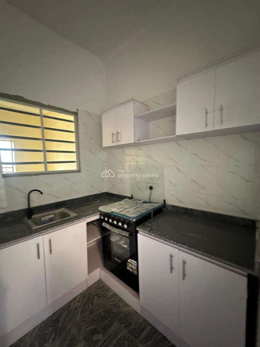 Exquisite Two Bedroom Flat (upstairs), Freedom Way, Lekki Phase 1, Lekki, Lagos, House for Rent