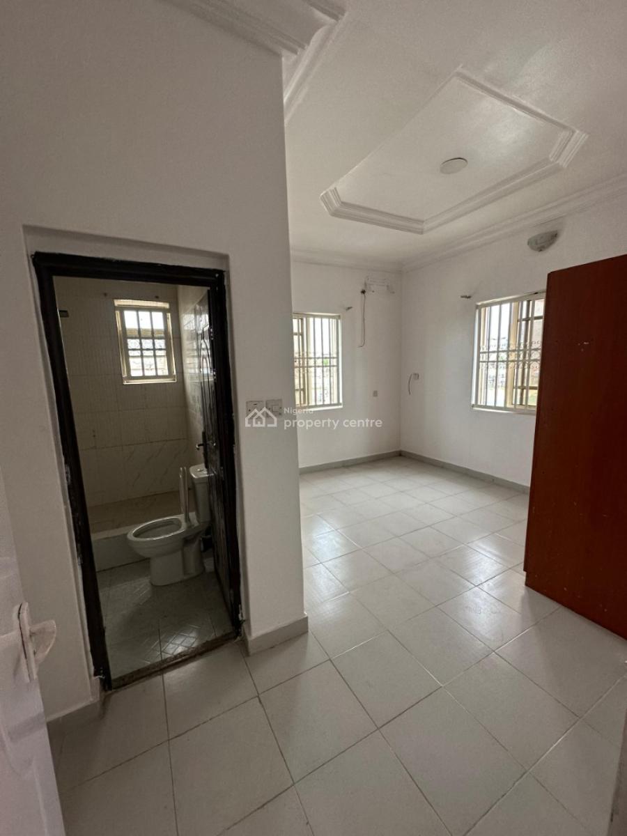 Exquisite Two Bedroom Flat (upstairs), Freedom Way, Lekki Phase 1, Lekki, Lagos, House for Rent