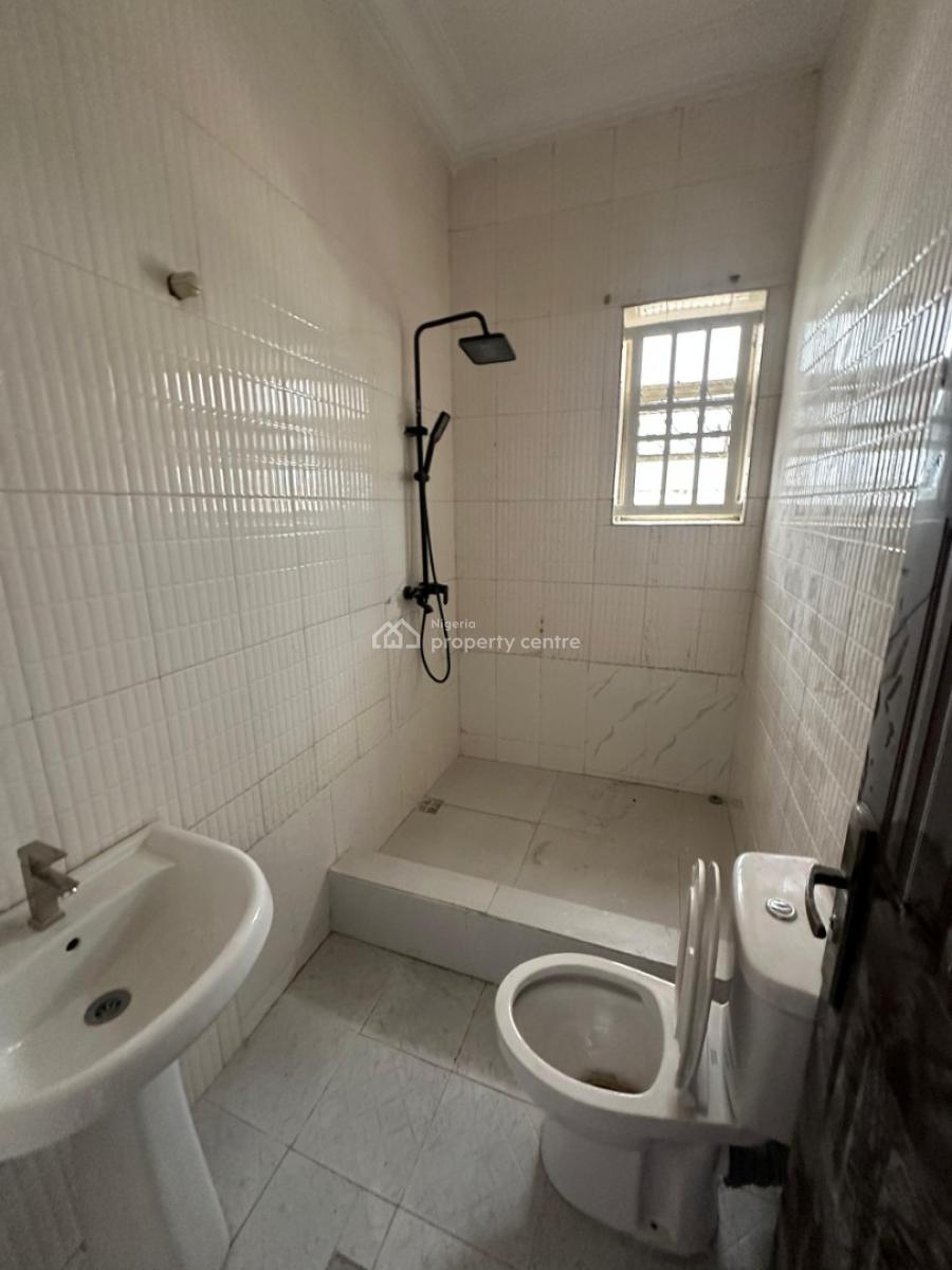 Exquisite Two Bedroom Flat (upstairs), Freedom Way, Lekki Phase 1, Lekki, Lagos, House for Rent