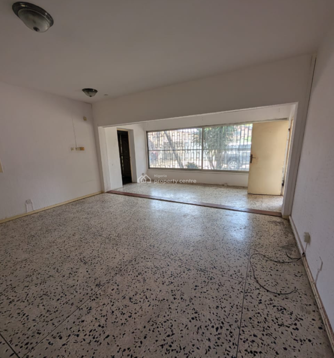 Extra Large 5 Bedroom Bungalow, Ikeja Gra, Ikeja, Lagos, Flat / Apartment for Rent