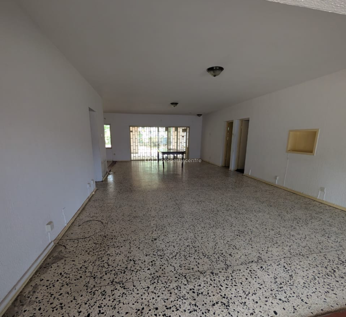 Extra Large 5 Bedroom Bungalow, Ikeja Gra, Ikeja, Lagos, Flat / Apartment for Rent