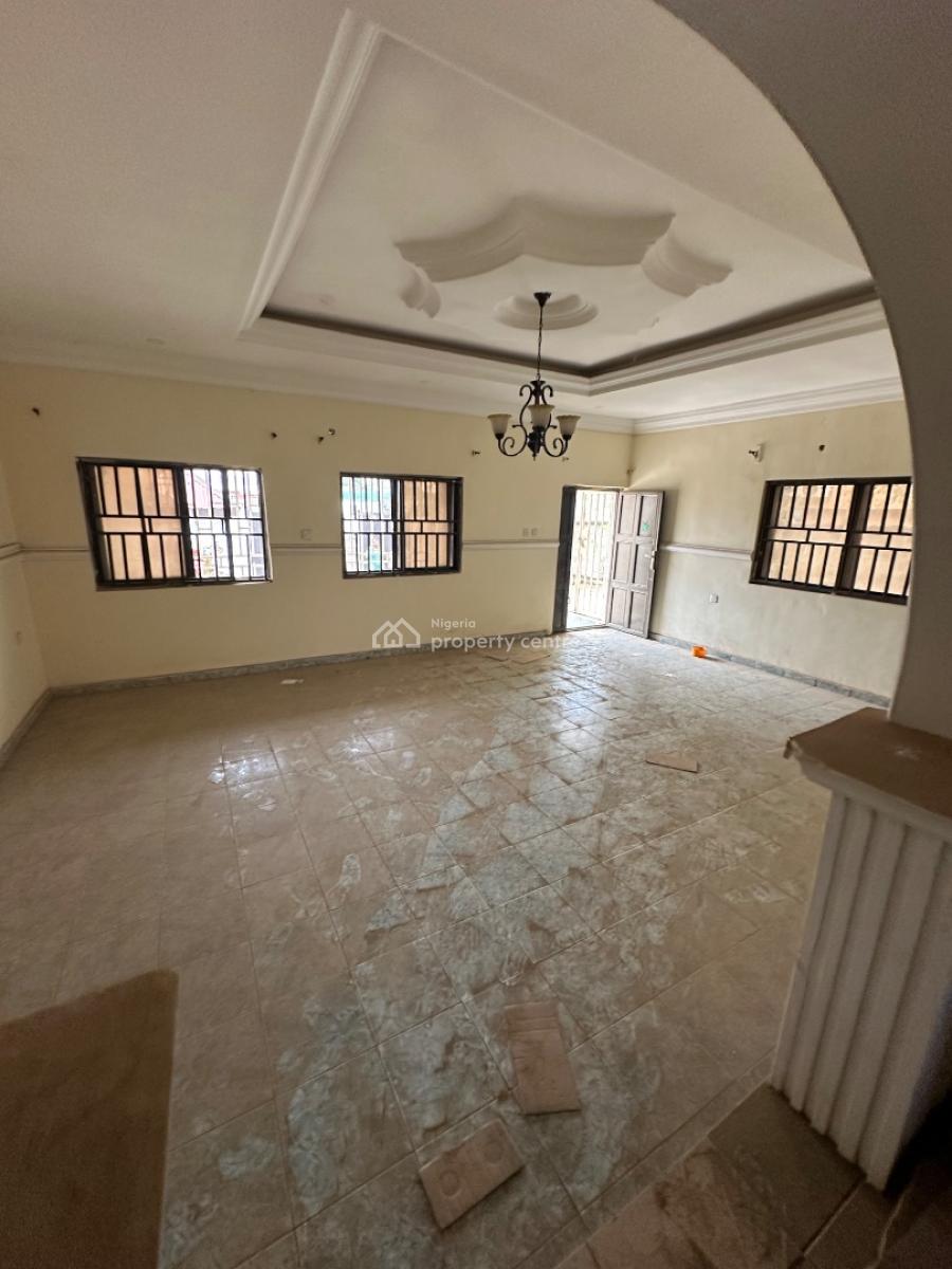 5 Bedroom Semidetached Duplex with a Spacious Compound in a Cool Area, Phase 4, Kubwa, Abuja, Semi-detached Duplex for Sale