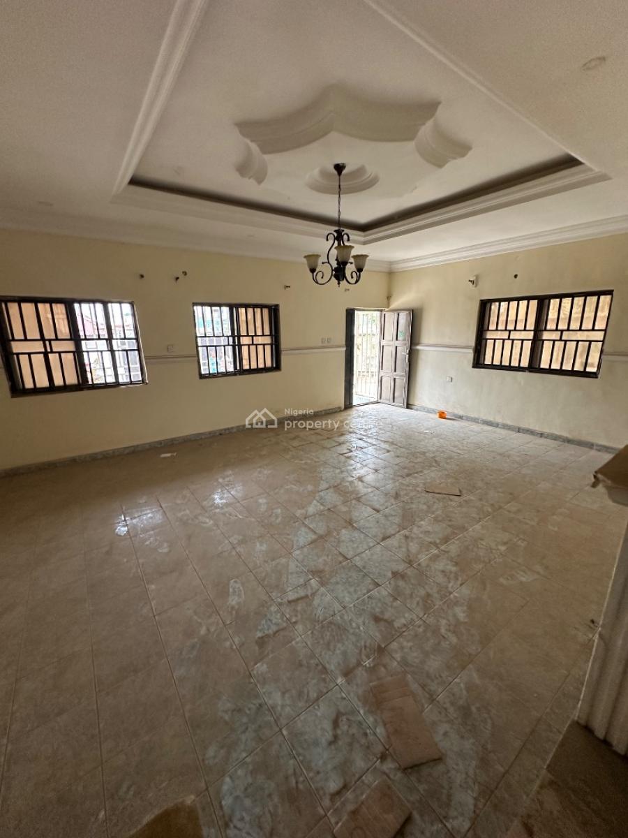 5 Bedroom Semidetached Duplex with a Spacious Compound in a Cool Area, Phase 4, Kubwa, Abuja, Semi-detached Duplex for Sale