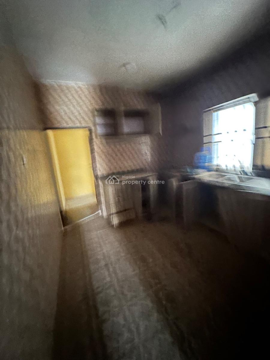 5 Bedroom Semidetached Duplex with a Spacious Compound in a Cool Area, Phase 4, Kubwa, Abuja, Semi-detached Duplex for Sale