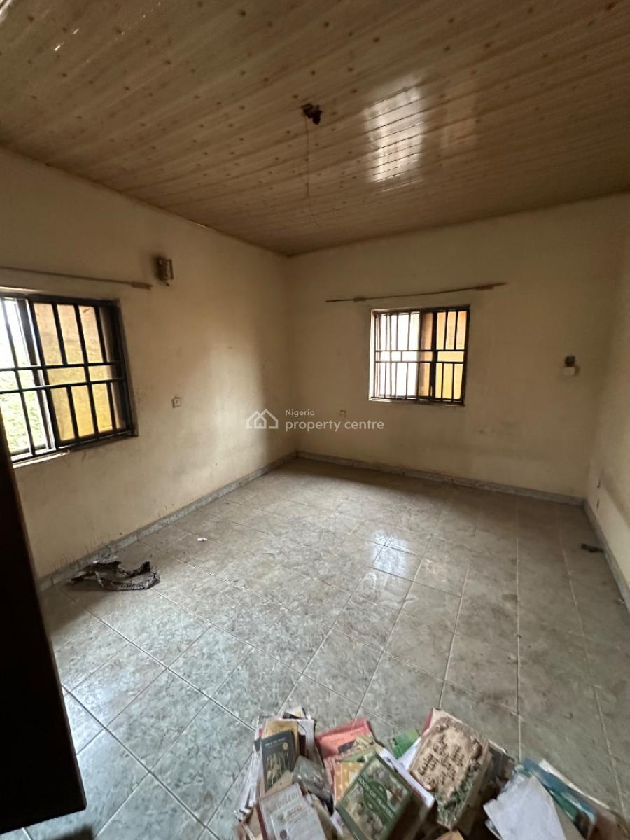 5 Bedroom Semidetached Duplex with a Spacious Compound in a Cool Area, Phase 4, Kubwa, Abuja, Semi-detached Duplex for Sale