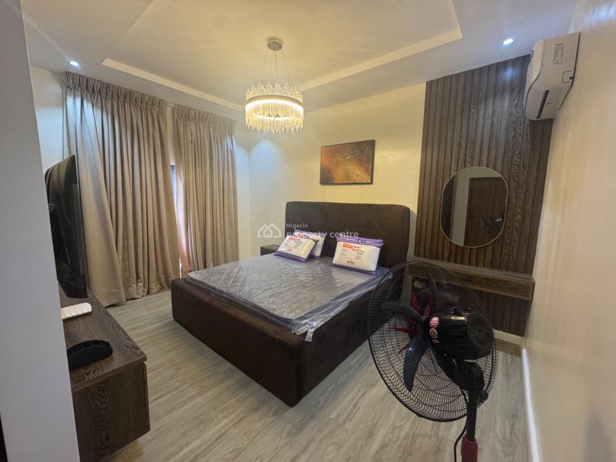 Luxury (2nd Floor) 3 Bedroom Furnished Apartment, Off Freedom Way, Lekki Phase 1, Lekki, Lagos, Flat / Apartment for Sale