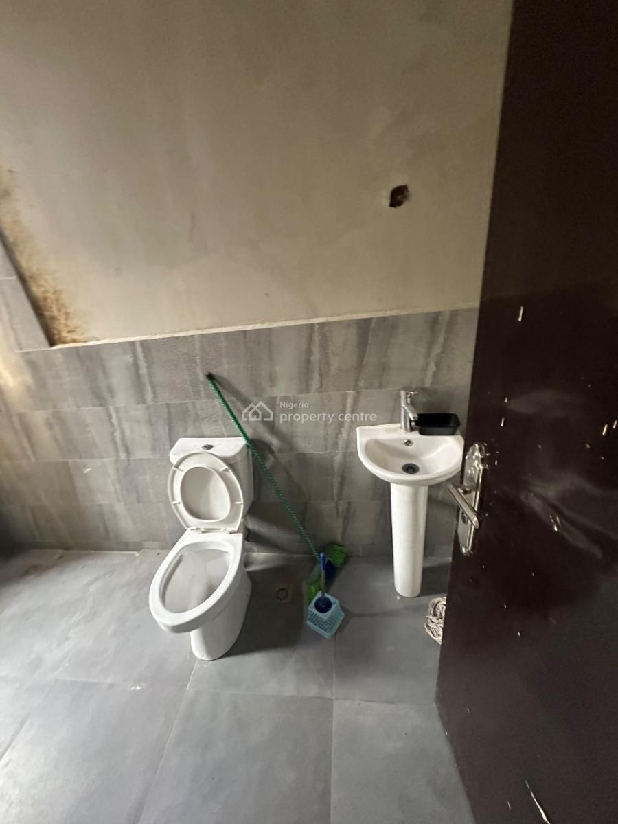 a Brand New 4 Bedroom Terraced Duplex in a Decent Neighborhood, 6th Avenue After Charlie Boy, Gwarinpa, Abuja, Terraced Duplex for Rent