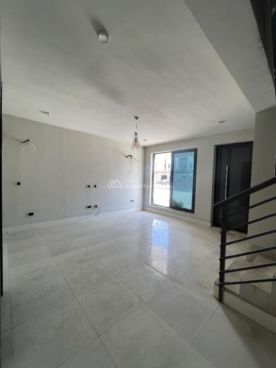 4 Bedroom Terrace Duplex on 2 Floors, Ilasan, Lekki, Lagos, Terraced Duplex for Sale