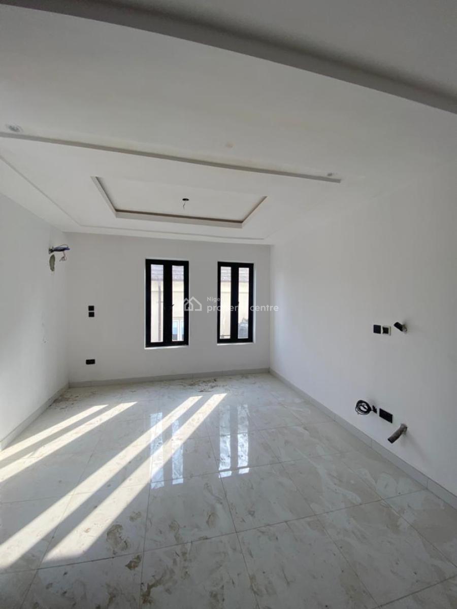 Neatly 2 Bedroom Apartment with Swimming Pool Available, Ikate, Lekki, Lagos, Flat / Apartment for Sale