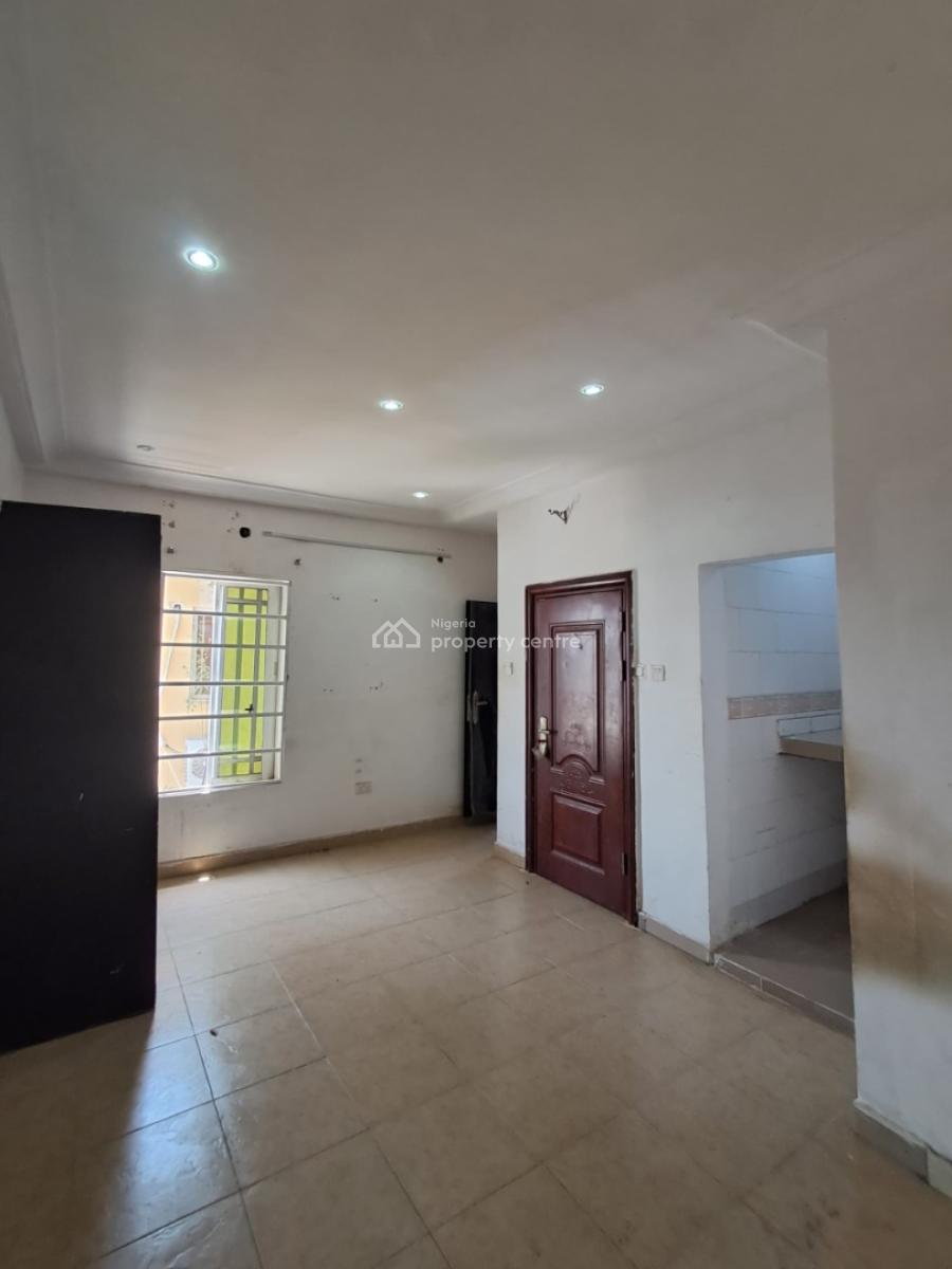 Spacious Standard Room Self Contained, New Road Alpha Beach,  Chevron, Lekki, Lagos, Self Contain (single Rooms) for Rent