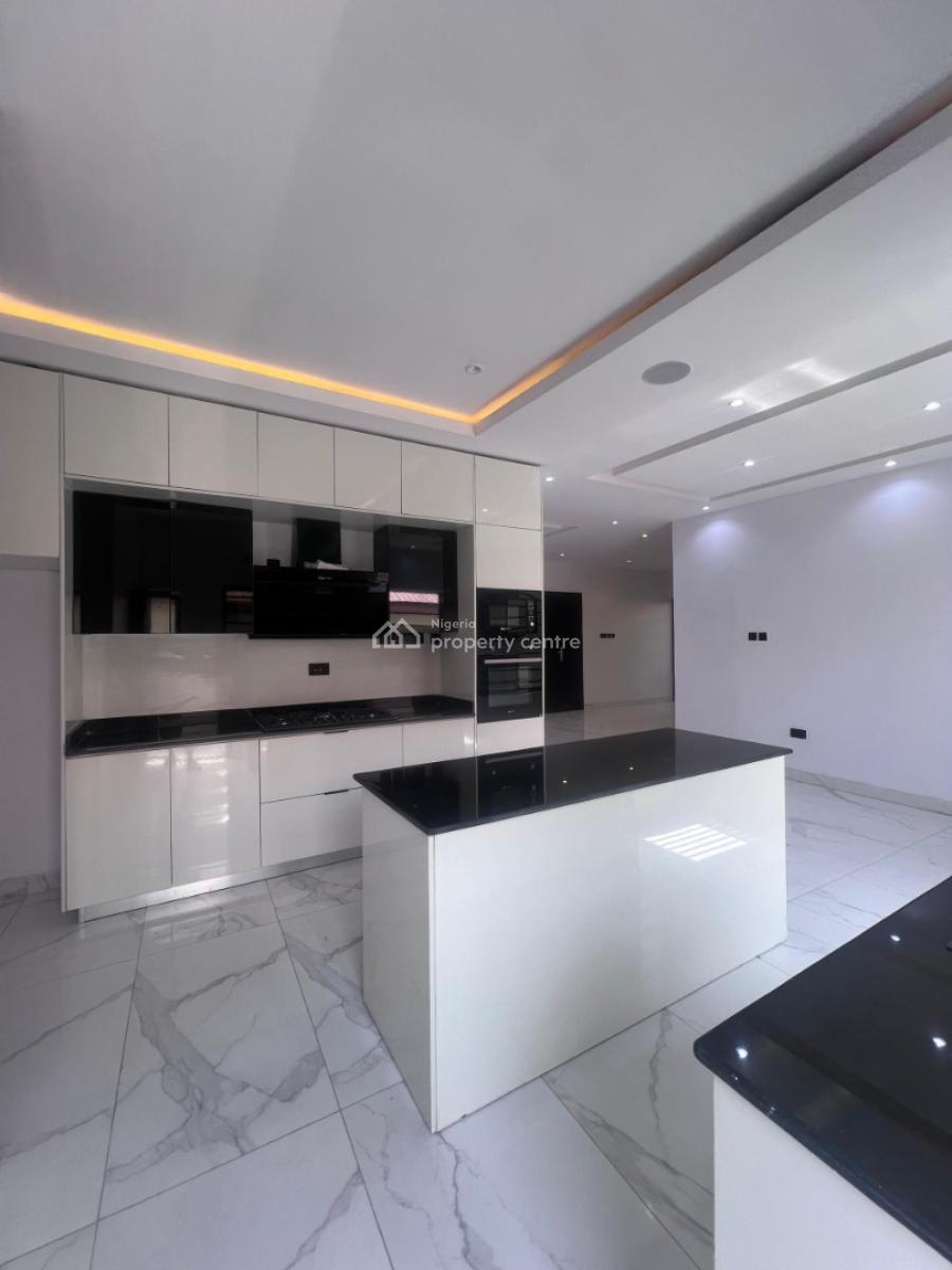 Brand New Serviced 3 Bedroom Apartments with Bq, Lekki Phase 1, Lekki, Lagos, Block of Flats for Sale