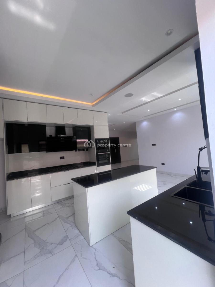 Brand New Serviced 3 Bedroom Apartments with Bq, Lekki Phase 1, Lekki, Lagos, Block of Flats for Sale