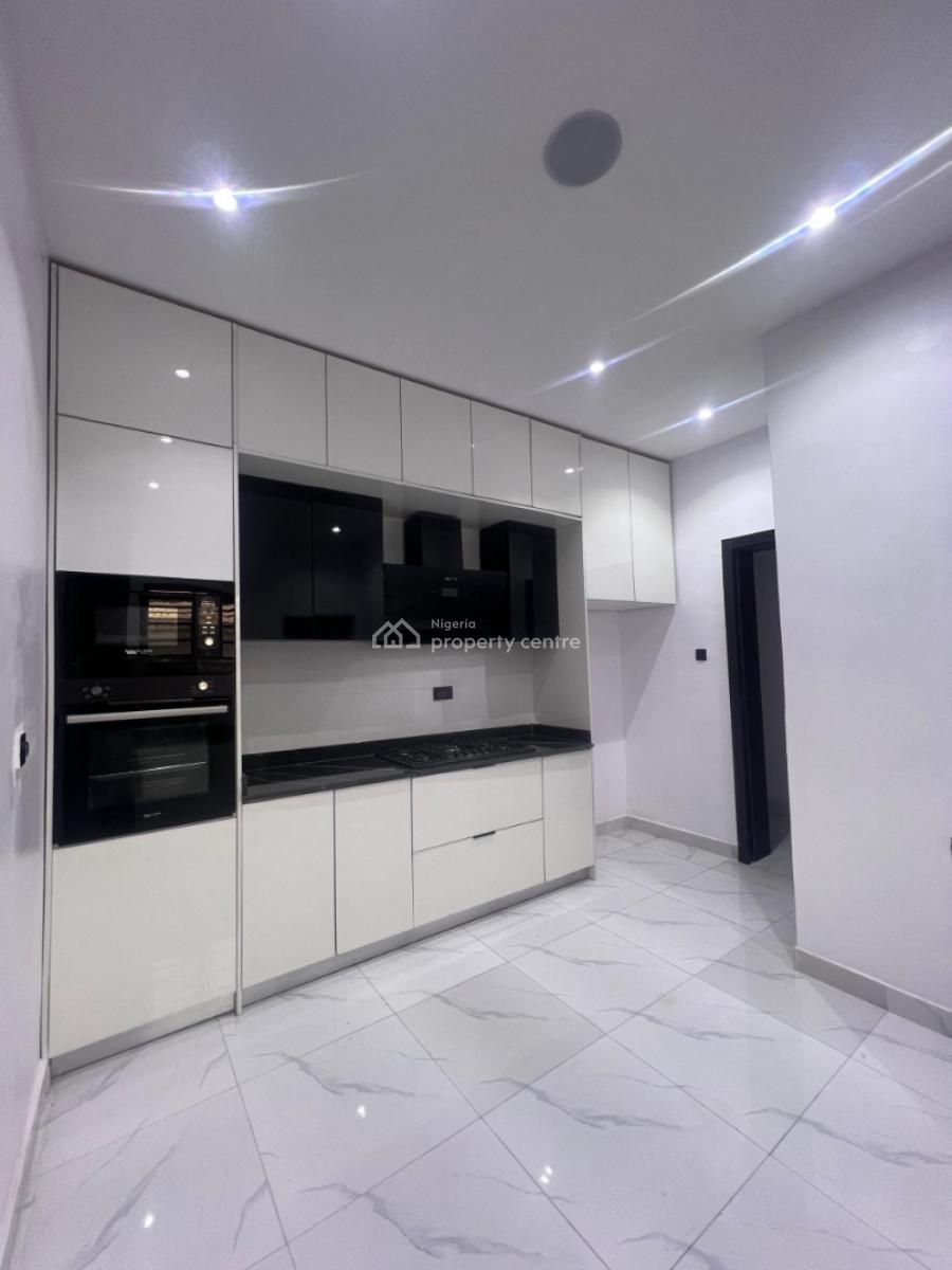 Brand New 2 Bedroom Apartment Available, Lekki Phase 1, Lekki, Lagos, Flat / Apartment for Sale