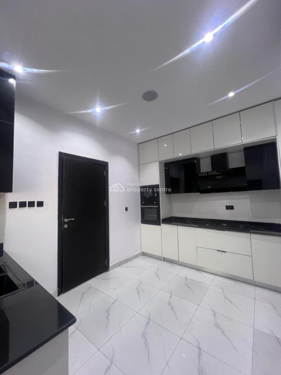 Brand New 2 Bedroom Apartment Available, Lekki Phase 1, Lekki, Lagos, Flat / Apartment for Sale