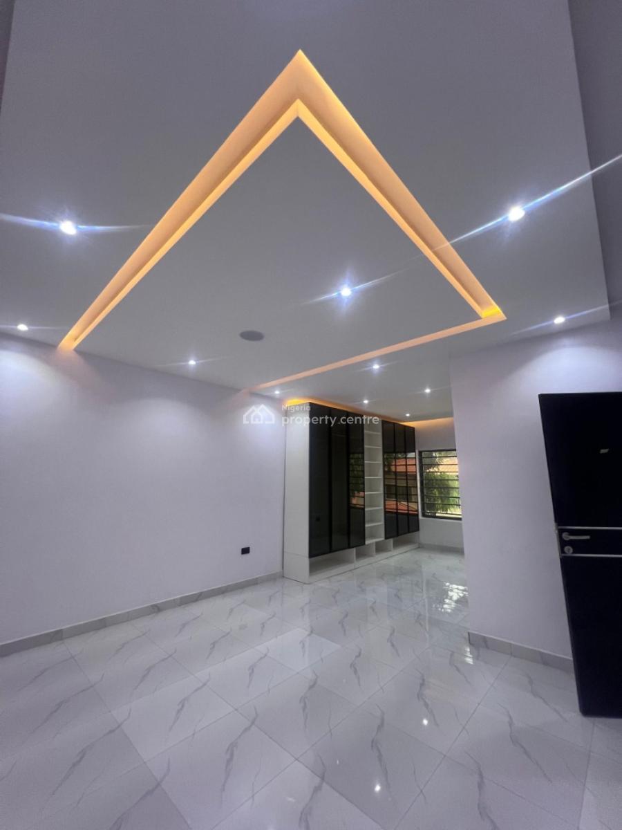 Brand New 2 Bedroom Apartment Available, Lekki Phase 1, Lekki, Lagos, Flat / Apartment for Sale