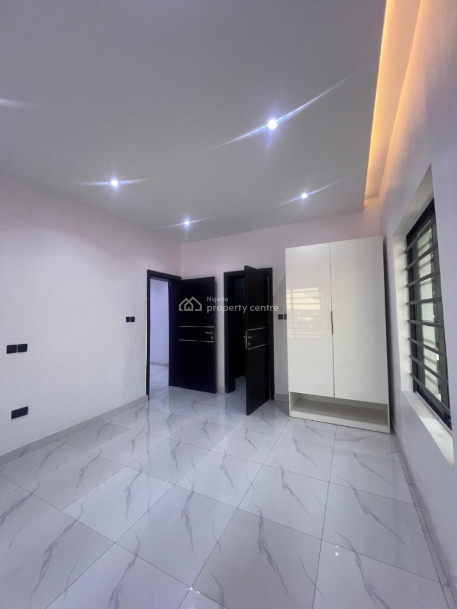 Brand New 2 Bedroom Apartment Available, Lekki Phase 1, Lekki, Lagos, Flat / Apartment for Sale