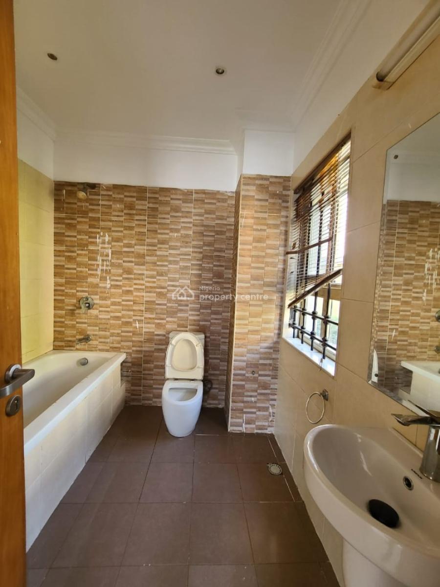 2 Bedroom Sas Courts, Lekki Phase 1, Lekki, Lagos, House for Rent