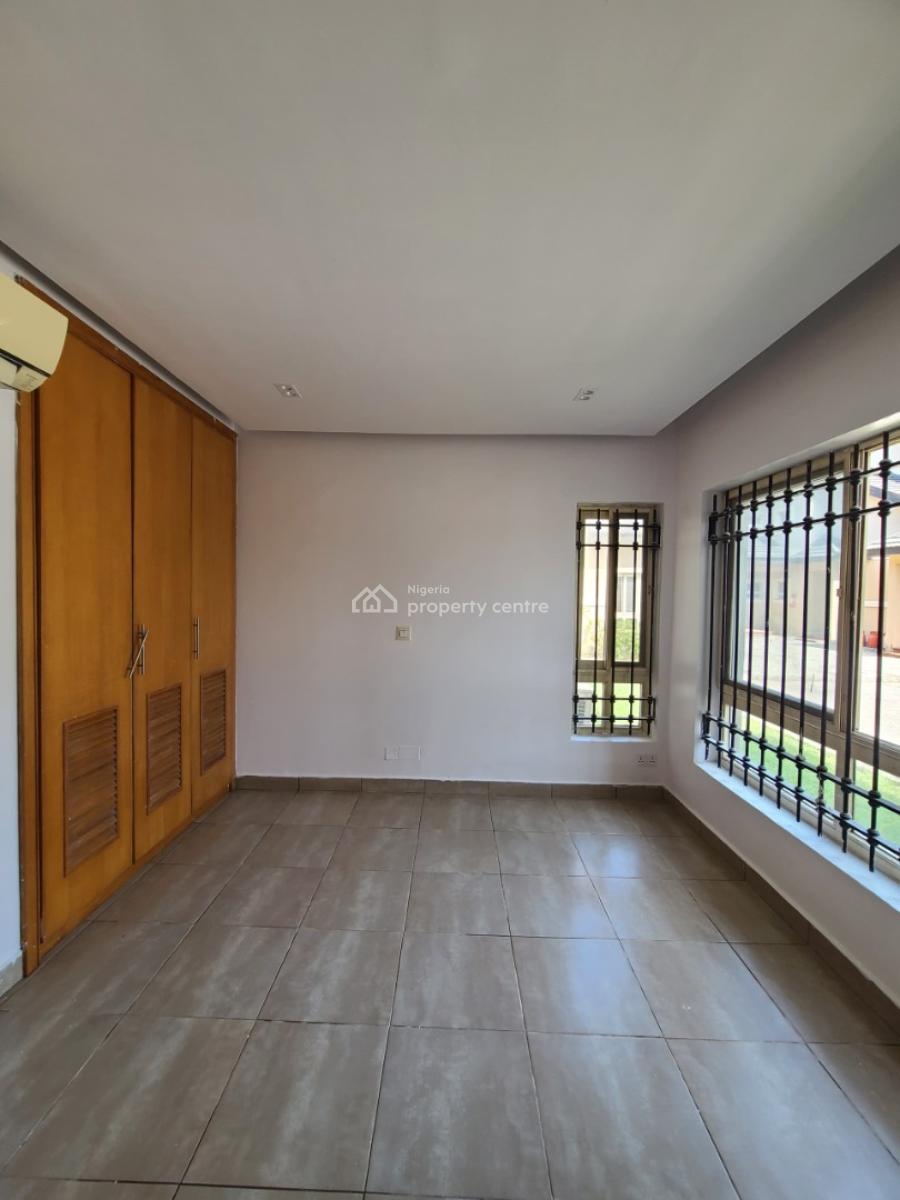 2 Bedroom Sas Courts, Lekki Phase 1, Lekki, Lagos, House for Rent