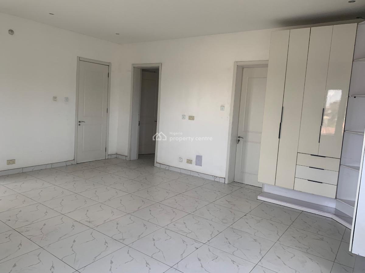 1 Units of Newly Built and Spacious 4 Bedrooms Apartment with Bq, Obanikoro, Shomolu, Lagos, Flat / Apartment for Sale