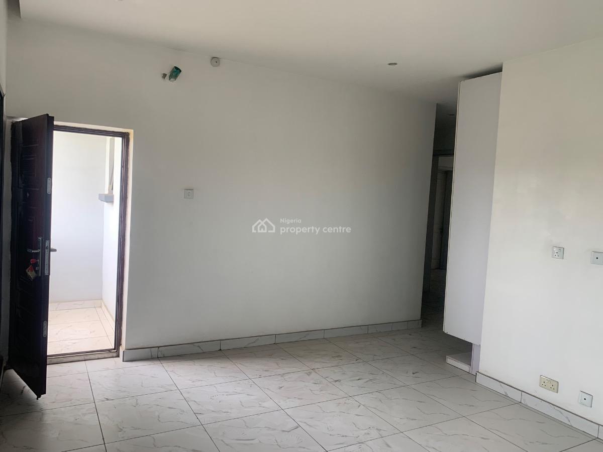 1 Units of Newly Built and Spacious 4 Bedrooms Apartment with Bq, Obanikoro, Shomolu, Lagos, Flat / Apartment for Sale