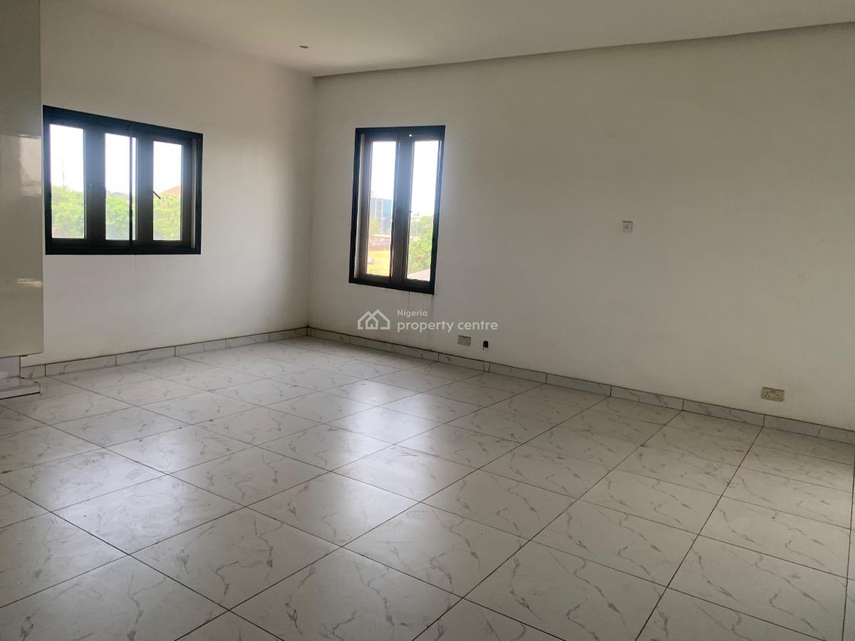 1 Units of Newly Built and Spacious 4 Bedrooms Apartment with Bq, Obanikoro, Shomolu, Lagos, Flat / Apartment for Sale