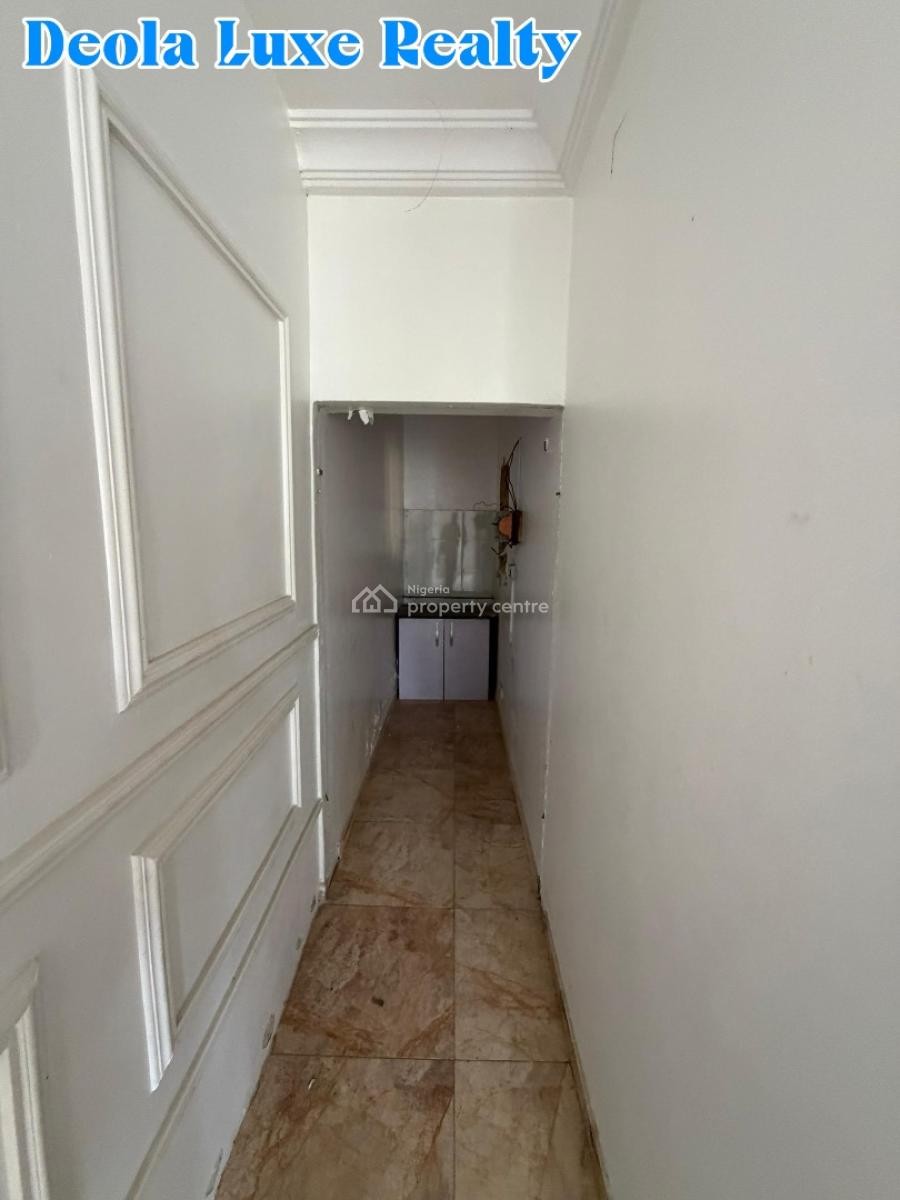 a Nice and Spacious 1 Bedrooms Fully Serviced Apartment with Balcony, Off Admiralty Way, Lekki Phase 1, Lekki, Lagos, Mini Flat (room and Parlour) for Rent