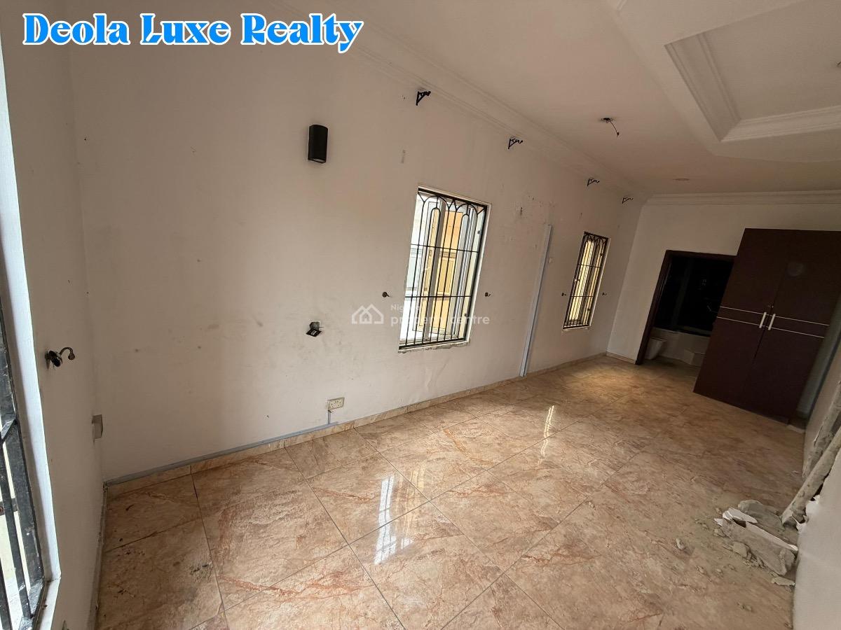 a Nice and Spacious 1 Bedrooms Fully Serviced Apartment with Balcony, Off Admiralty Way, Lekki Phase 1, Lekki, Lagos, Mini Flat (room and Parlour) for Rent