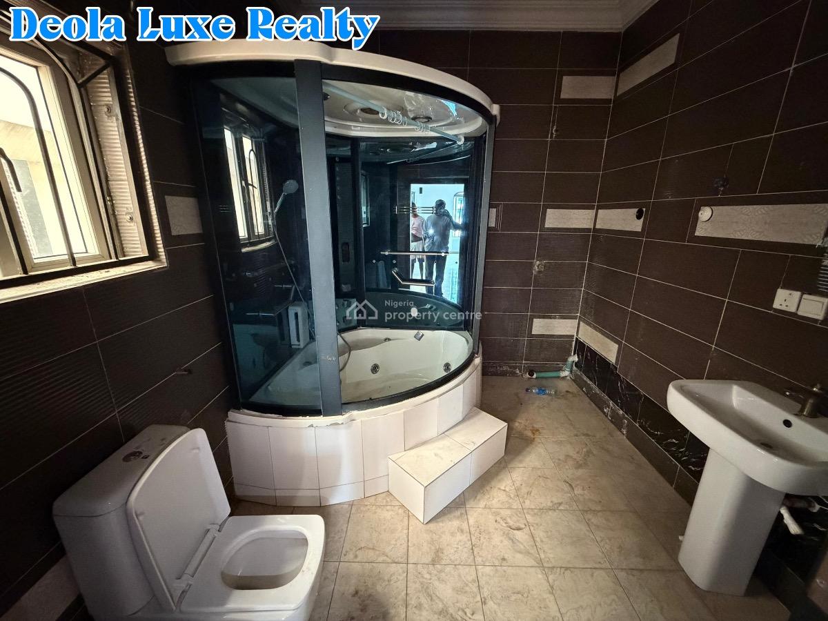 a Nice and Spacious 1 Bedrooms Fully Serviced Apartment with Balcony, Off Admiralty Way, Lekki Phase 1, Lekki, Lagos, Mini Flat (room and Parlour) for Rent