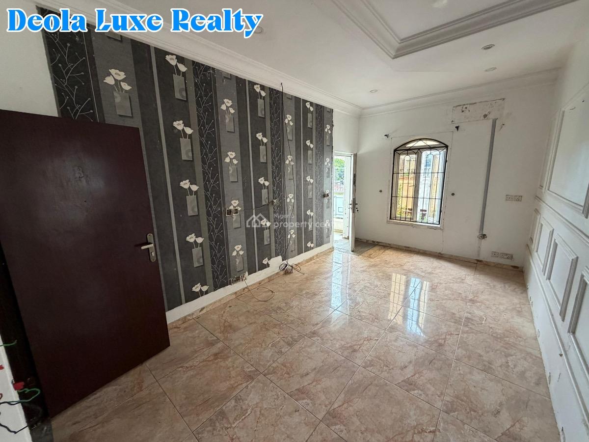 a Nice and Spacious 1 Bedrooms Fully Serviced Apartment with Balcony, Off Admiralty Way, Lekki Phase 1, Lekki, Lagos, Mini Flat (room and Parlour) for Rent