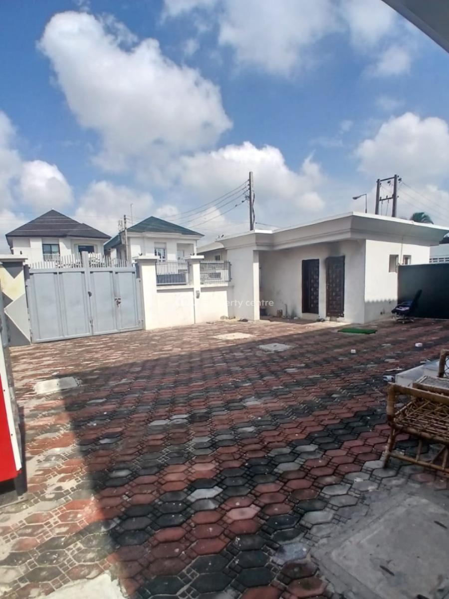 Luxury 5 Bedroom Semi Detached House with 2 Bq, Lekki Phase 1, Lekki, Lagos, Semi-detached Duplex for Rent