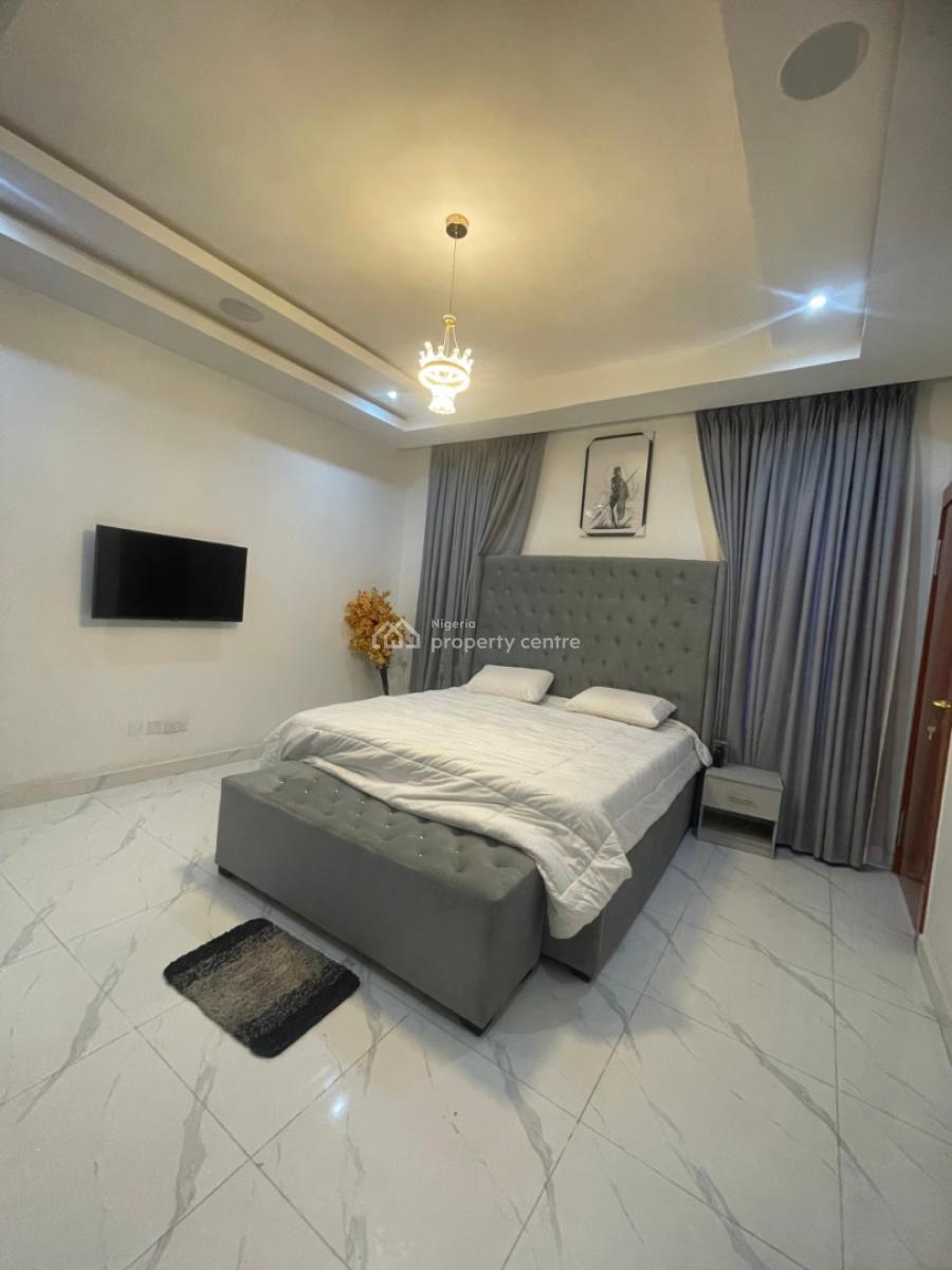 Two Bedroom Apartment, Lekki Phase 1, Lekki, Lagos, Flat / Apartment for Rent