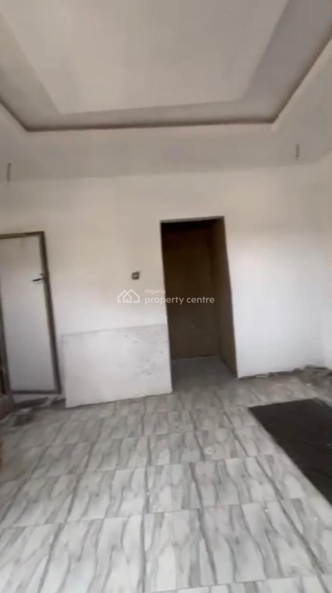 Mini Flat Available, Bajulaiye, Shomolu, Lagos, Mini Flat (room and Parlour) for Rent