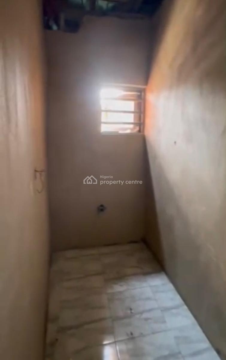 Mini Flat Available, Bajulaiye, Shomolu, Lagos, Mini Flat (room and Parlour) for Rent