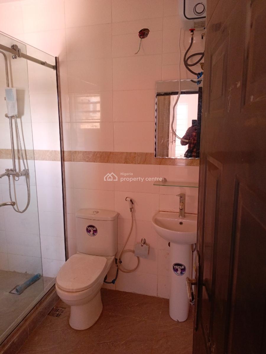 Clean Brand New Serviced 3 Bedroom Flat, Katampe (main), Katampe, Abuja, Flat / Apartment for Rent