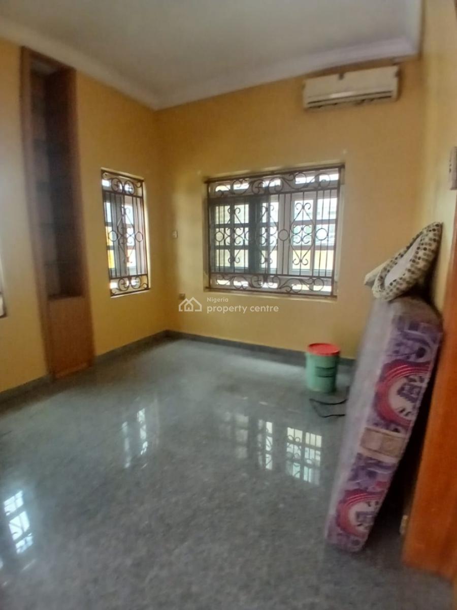 Self Service 3 Bedroom Apartment with Bq (suitable for Office Use), Lekki Phase 1, Lekki, Lagos, Flat / Apartment for Rent