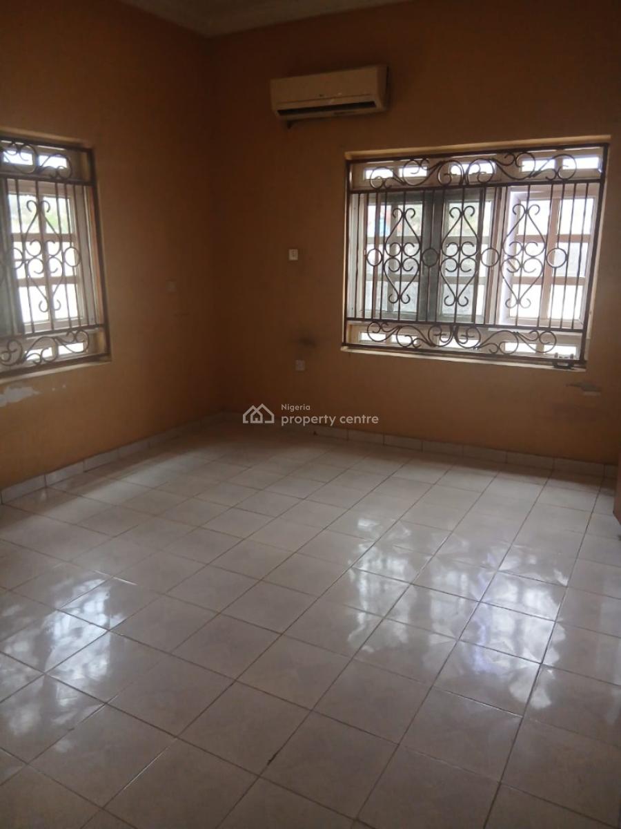 Self Service 3 Bedroom Apartment with Bq (suitable for Office Use), Lekki Phase 1, Lekki, Lagos, Flat / Apartment for Rent